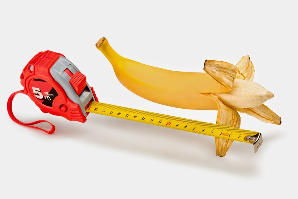 misurare un pene prima di ingrandirlo usando l'esempio di una banana